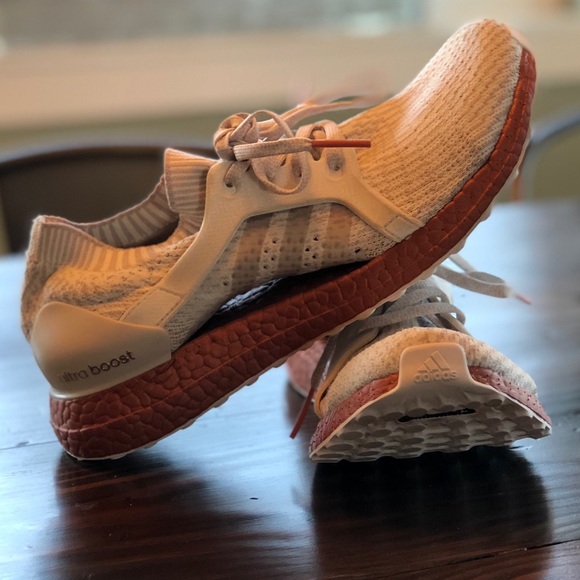 adidas Shoes - RARE ADIDAS ULTRA BOOST // PEARL COPPER & WHITE